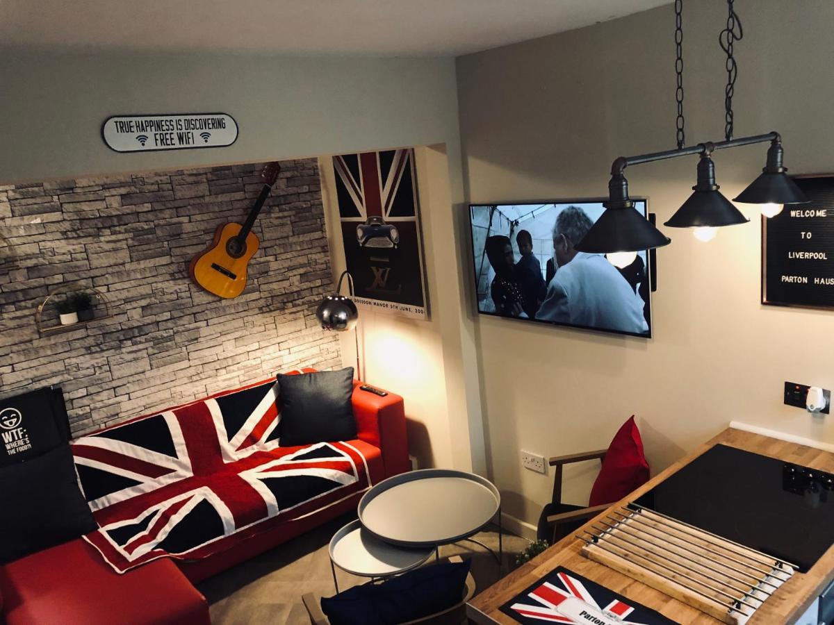 3 Double Bed Brittania Styled Central Home Near Lfc Sleeps 6 With Free Business Super Fast Fibre Broadband Liverpool Kültér fotó