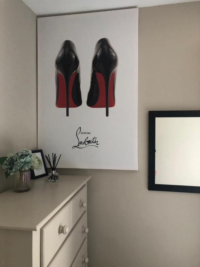 3 Double Bed Brittania Styled Central Home Near Lfc Sleeps 6 With Free Business Super Fast Fibre Broadband Liverpool Kültér fotó