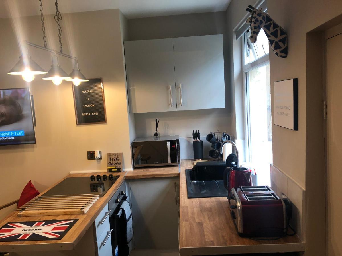 3 Double Bed Brittania Styled Central Home Near Lfc Sleeps 6 With Free Business Super Fast Fibre Broadband Liverpool Kültér fotó